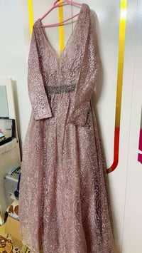 فستان • لبس نص ساعة • نضيف ١٠٠٪