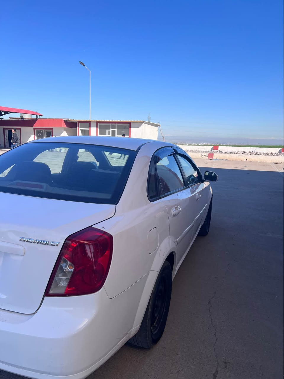 ئۆپترا  مودیل ٢٠١٠ سیارەکە ٥ پارچەی و نیۆ سبۆخە یەک بست سەقڤئ ساردە چەمپیکئ پێشی هەیە پشتی کەپسە فەعسۆ هەزەی نۆیە. سنەوی بەسەرچووە دوو وەرقەی غرامەی لەسەرە لە پاش معاملئ وەر دەگریەوە  سعر ٥٩ و معاملە *********** أربيل, العراق
