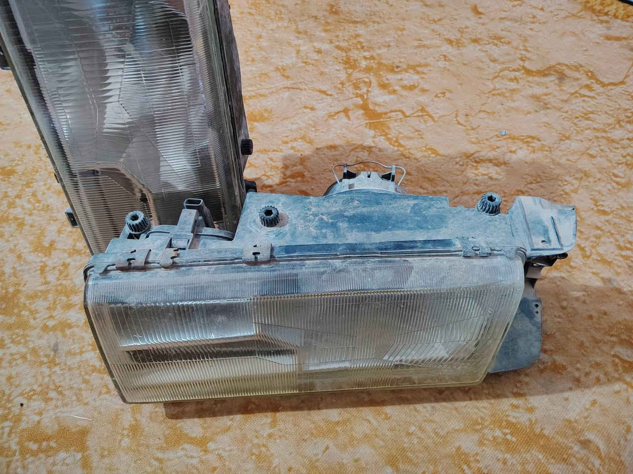 لايتات حجم 940 جدد نظاف رايدهن ب80 ألف مكاني نجف ***********
