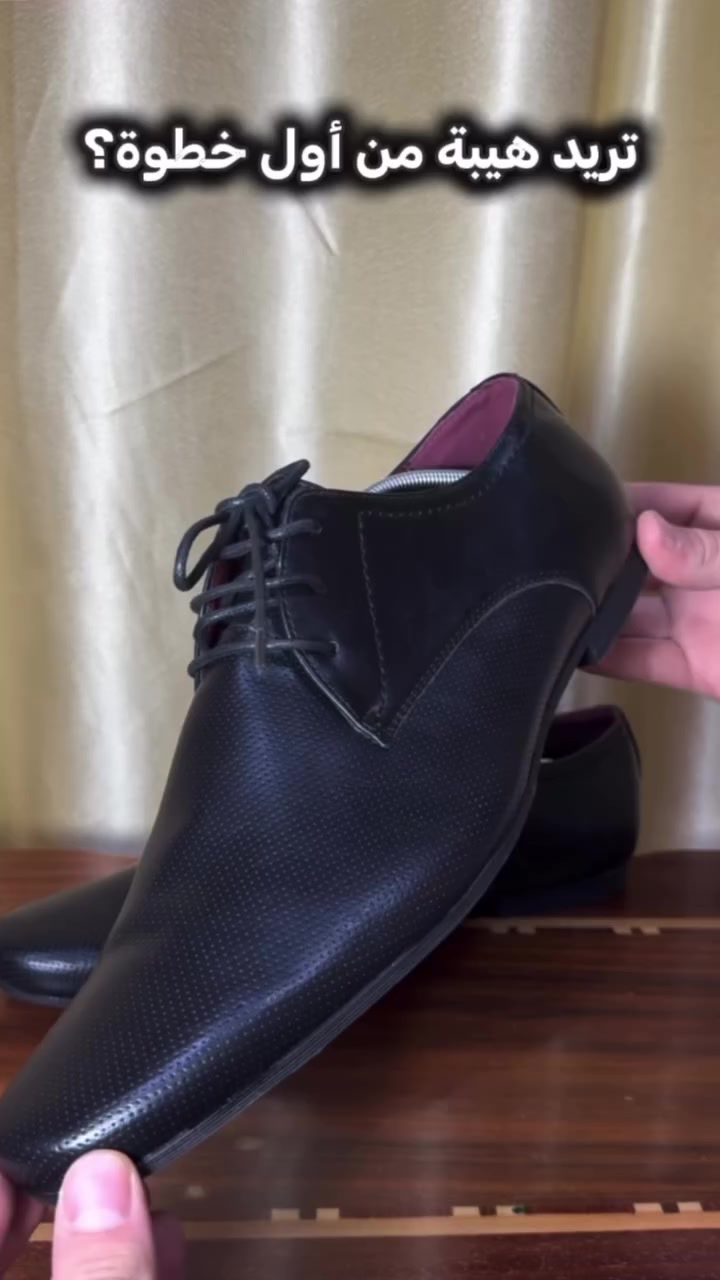 أناقة العيد تبدأ من هنا 👞
 • حذاء رسمي جلد فاخر
 • جودة ممتازة
 • قياس 44 أوروبي
 • السعر فقط 30 ألف
 • توصيل لجميع المحافظات 🚚

#احذية
#احذية_رجالية
#احذية_العيد
#احذية_كلاسيك
#موضة_رجالية


**إذا كنت صاحب هذا الإعلان وتريد حذفه لأي سبب، رجاءا أرسل رسالة إلى الدعم الفني**