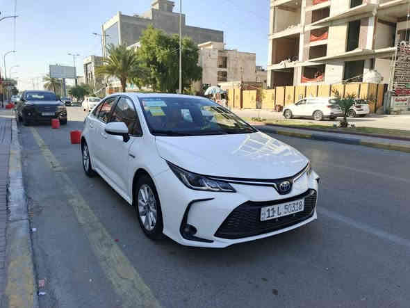 السلام عليكم كورلا للبيع موديل 2023 خليجي هايبرد باب اول السياره مكفوله من الضربه والصبغ والبارد السياره جديده جدا جدا 
بسمي رقم جديد بغداد
مواصفات السياره 
محرك 1800 دوش مامفتوح 
فتحه سلايت 
بصمه 
كراسي جلد مشمشي
كراسي 2 كهربائي 
هاند بريك دكمه 
لد امامي و خلفي 
فول ايرباكات
شاشه كار بلي
رادار أمامي
فول تحكم ستيرن 
هواي بعد بيها مواصفات
السياره جديده جدا جدا مكفوله وبيها سونار وهذا فديو للتوضيح
السعر 142$
*********** بغداد
