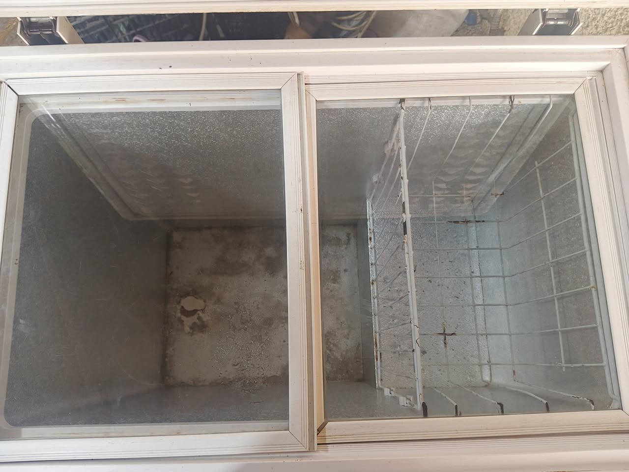 مجمده رويال للبيع شرط الشغل تجي وتفحص مكاني بغداد الشعله السعر 130قفل ***********
