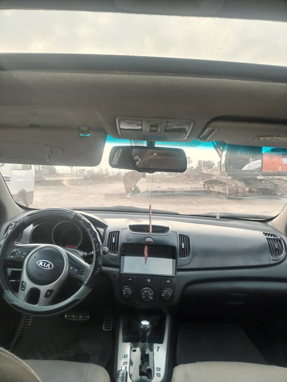 فورتي 2010 بغداد ضررهه باب وجاملق خلفي الايمن بدون دواخل سعر 85 وبيهه مجال مكاني بغداد ***********       ***********
