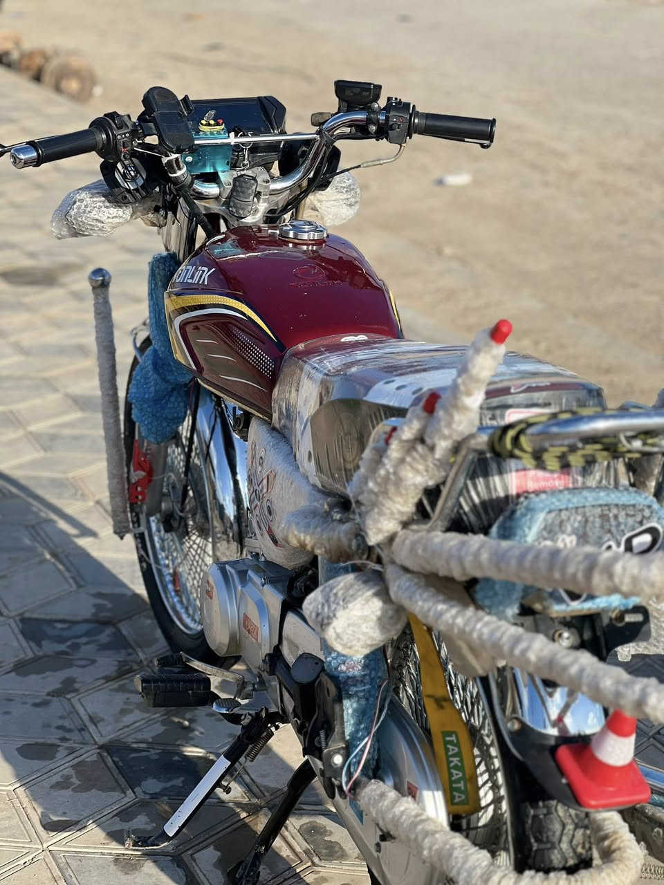 سلام
عليكم دراجه تايكر24

شلعه معدل فول مثل ماشوف بل صور 

دراجه بعد احله من بل صور دراجه 

مكفوله من كلشي المكان ديالى بعقوبه 

تقاطع القدس تصال عل رقم ***********
