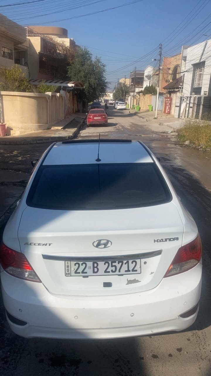 السلام عليكم
اكسنت2011 خليجي محرك دوش1600
 .. جرس تنبيه 120 فول تحكمات فتحت سقف شاشه كامره فول السياره 
مكينه كير كهربائيات تبريد تدفئة على الشركة مامفتوحات انطيك شرط 
وباختصار جاهزة ماتحتاج ربع دينار طخم تايرات صدر امامي خلفي 4 ويلكب 
بأسمي حته هزة ماتحتاج سنويه وهزه جديده رقم اربيل 
مكان السياره موصل
 
بيهه مكانات تكحيل فقط بدون صبغ تكحيل اثر شخط غير هيج اني مسؤل عليها
سعرها ١١٢ وبيها مجال 
للتواصل ***********
