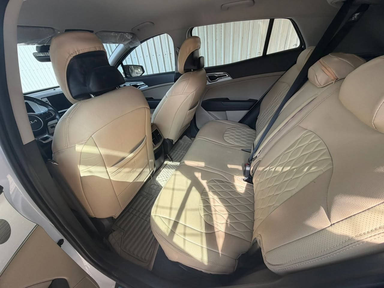 كيا سبورتيج موديل 2025 وارد خليجي كفالة عامة

لون ابيض

 ماشيه 27 

بصمه تشغيل وبصمة بالباب 

تشغيل عن بعد 

قطعتين تبريد

قمارة حديد

كراسي 2 كهرباء 

كشنات تدفئه 

ستيرن تدفئة

شحن واير لس  

مود درايف 

حساس امامي وخلفي 

نقطة عمياء

ويل حجم 19 

لايتات فول ال اي دي 

شاشه كار بلي 

فول تحكم ستيرن 

مري شفط ونظام ترحيب 

3انظمة قياده 

شفتات قيادة 

مانع تزحلق

مانع منحدرات 

هاند بريك دكمه

محرك 2000 دوش 

الارضيه والكشنات مغلفات جلد

تايرات شركه وسبير منازل و بعدهه بالجيس  كتلوكات  وبصمه 2  بعده ليبلات  

(السيارة كفالة عامة)
رقم بغداد 
***********
$ 230 بي مجال بسيط
مكان سياره بغداد الدوره
