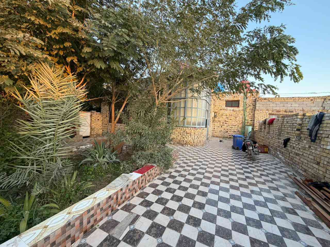 السلام عليكم بيت للبيع، طابوا، زراعي سند، 25  المساحه، 800 متر/ المكان، البو جاسم قرب، مجمع، الإمل، / ***********
