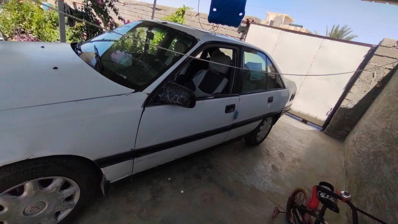 سلام عليكم للبيع اوبل اوميكه  رقم صلاح الدين.. وكاله عامه باركود باسمي سنويتها بسم مريه بس مسويه اليه وكاله عامه صدرها تمام. تايرات زينه جيده محرك مجفت لابي تنقيص ولاتبخير كير جديدالسعر اتصل بل رقم ‏‪***********‬‏
