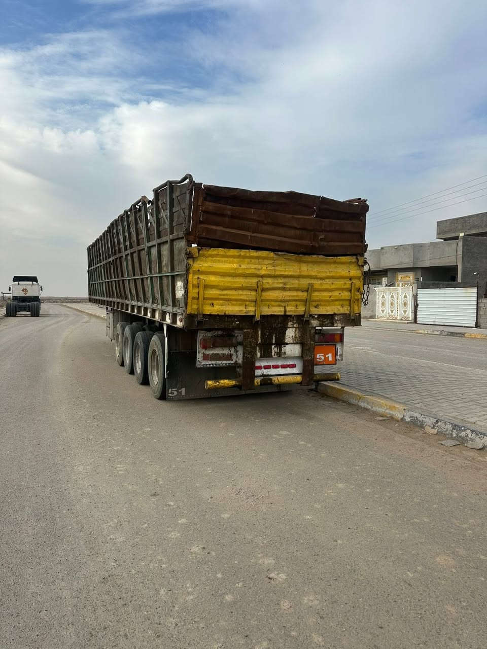 سلام عليكم عربانه حداديه للبيع شاصي16دناكير14.      ***********
