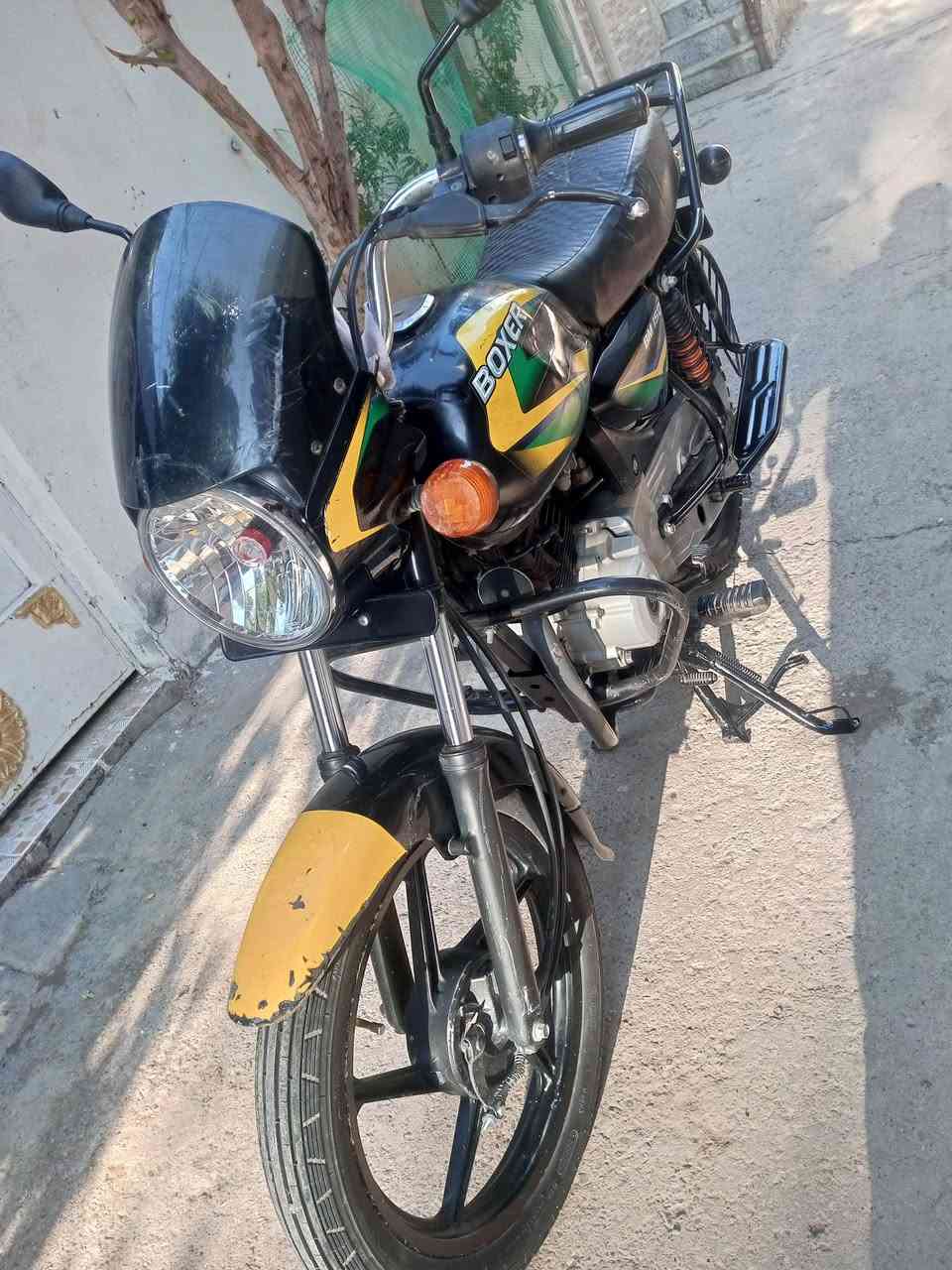 بوكسر موديل 20 نكره سلف باتري جديد ...للعلم بيه دخانه اوبيه طعجه
بلتانكي من الصفحه اليمنه ...الجهال وكعوهه.. أوراقه أصولية اب 700بيه مجال ...المكان بعقوبة المركز......هاذا رقمي ***********
