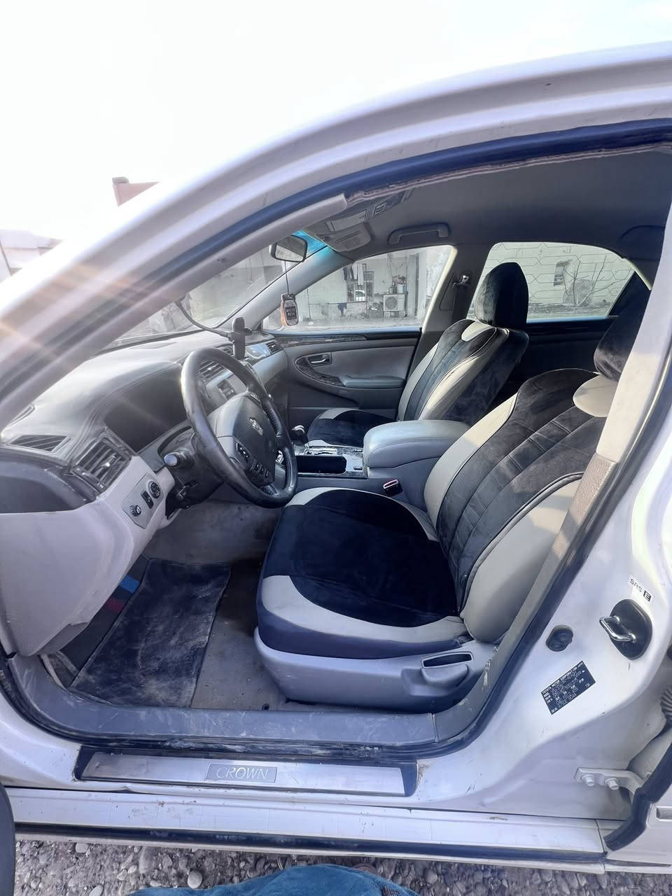 السلام عليكم
شاهينة موديل 2007
شرط محرك گير تبريد تدفئى صدر تايرات مشط السياره جديده بمعنة الكلمة منضومة زنون 
مكاني ناحية الزوية السعر 44 وبيها مجال 
***********
