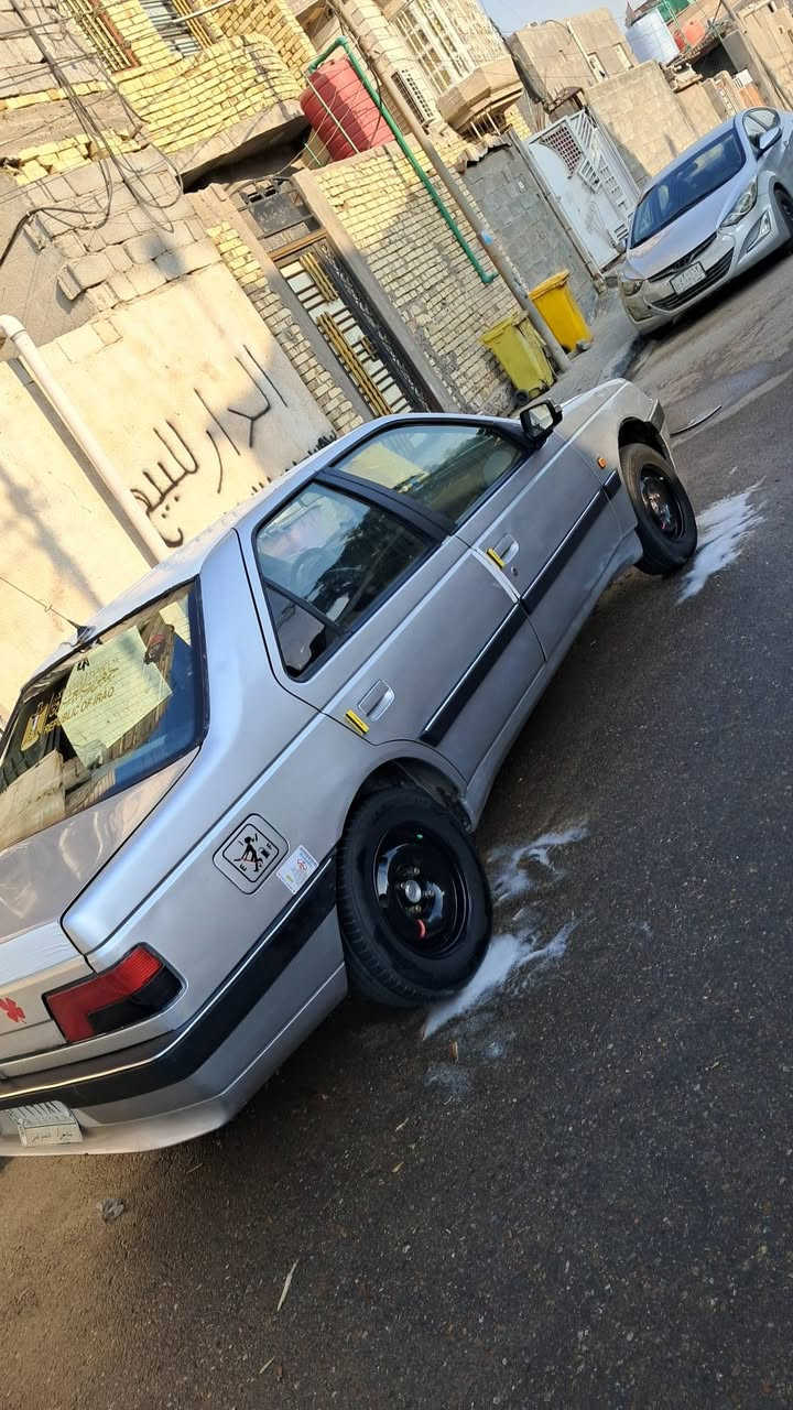 سلام عليكم بيجو ٤٠٥ كفاله من الضربه والتبديل  فقط رشه جماليه مديل ١٢ تدفئه تبريد كهربأيات كلها شغاله حداديه تخم تاير خياسات كلها ملكوطه معمره تعمير مرتب السعر ٣٧ وبيها مجال للطيبين مكاني البصره القبله رقمي ***********
