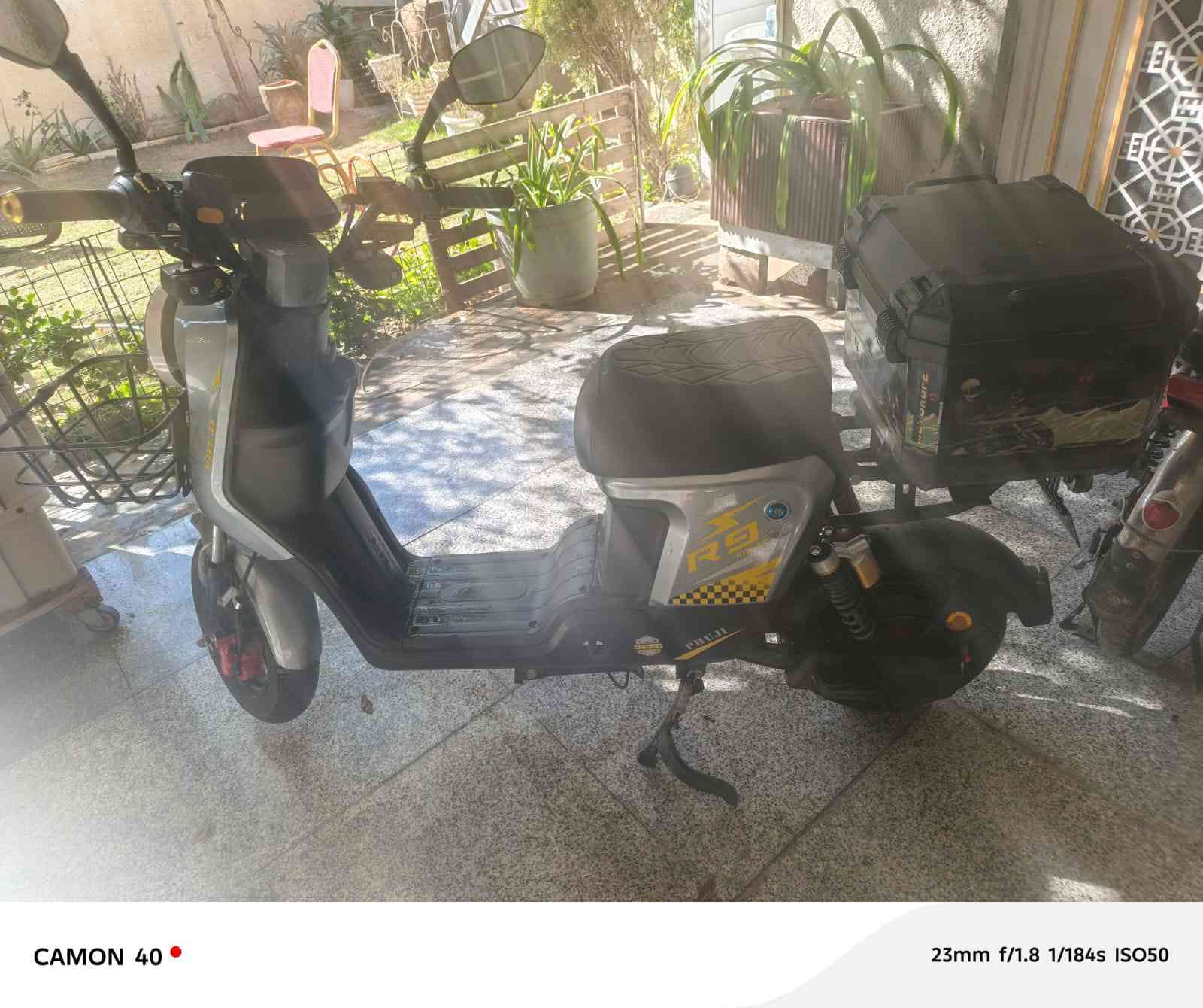 جديده لك توني مشتريهه صار عندي ضرف ودبيع   بطاريات ليثيوم 36امبير  شادلهة  السعر 650
مكاني السيديه 
***********
