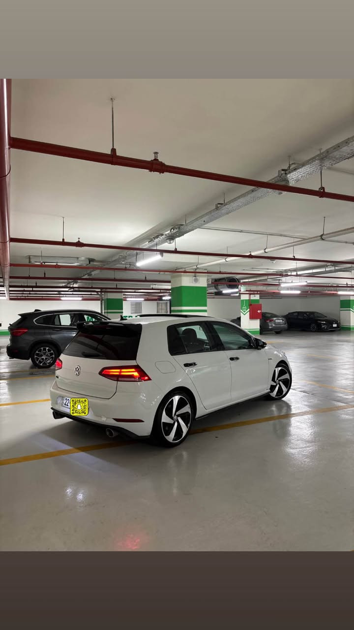 السلام عليكم 
Golf 2021 tsi 
كولف 2021 
پێش و پشت کەپس 
فول مواصفات 
مەکینە 1.4تۆربۆ
رەنگ / سپی بەفری 
پانۆراما -بصمە رادار پێش و پشت خەتی جادە
کوشن هیتر کارەبایی 
پێشی کرایتە GTI 
یەک پارچە سبوغە بێ داخل بێ ئێرباگ 
دوو سێ جێگا تعدیلە 
گێر و مەکینە و کارەبایات بەشەرت 
سەنەوی و رەقەم نوێیە تا 2029 
بەناوکردن غرامە بەشەرت 
***********
WhatsApp Viber أربيل, العراق

