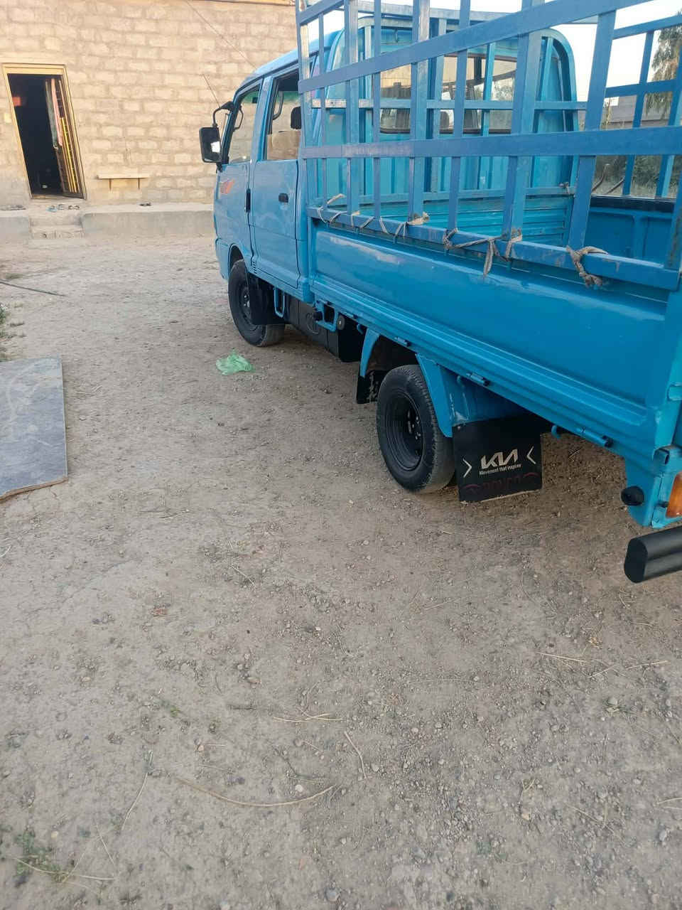 السلام عليكم  كيا بنگو 96 دبل قماره رقم انبار سنويه ال 2031
سياره بلاديه بيه صبغ الباب الامامي الايمن ولبدي فقط سياره مكفوله محرك جديد گير اكسل خير من الله السعر 65
***********
