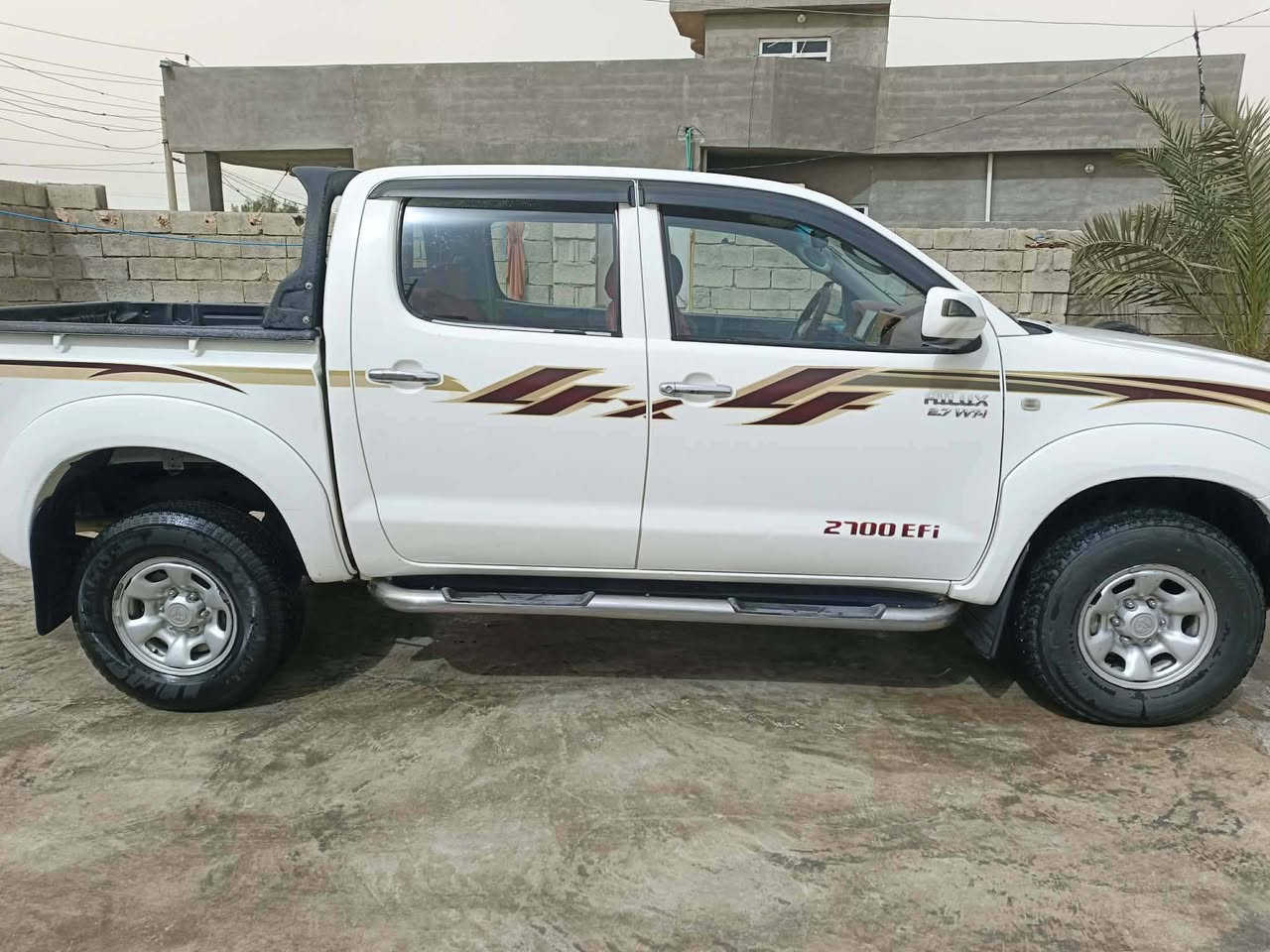 سلام وعليكم مرزي للبيع جديده حيل مال جناي مابيها اي نقص مكان سياره ديالي جلولاه رقم سليمانيه جديد بسمي موديل 2008 فور ويل ***********
