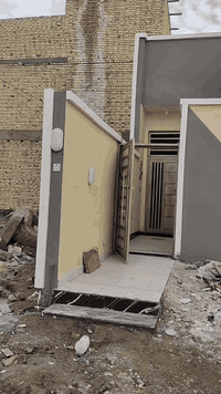 بيت 100م • بناء جديد • الناصريه حي المهندسين