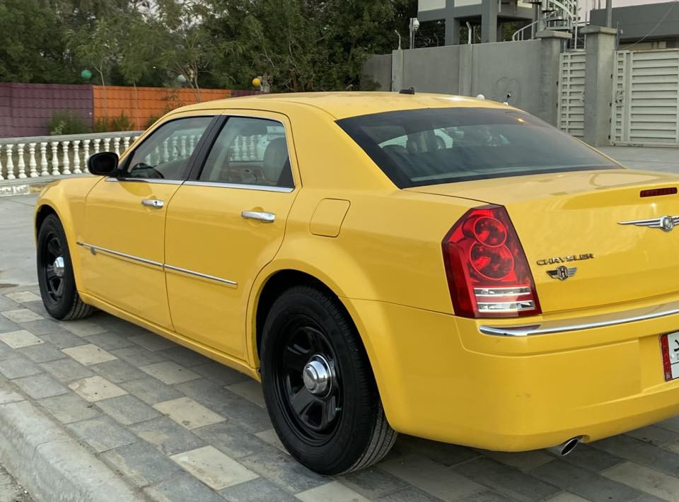 2010/5700/V8
سياره جديده جدا 

اعلا مواصفات فئه (C ) اوباما موديل 10 جديده بالكارتون دخول جديد 

1-فول مواصفات 

2-كشنات حضن تدفئه 

3- داخل جلد بيجي 

4-فتحه سلايد روف 

5- مقاعد كهربائية خزن ميموري تدفئه كشنات 

6-شاشه لمس مالته البلاديه قلابه 

7-عدسه دواره متحركه عالي زنون 

ناصي زنون 

8-كشاف ضباب زنون

9-مريات قلابه ويه البك 

سياره ماشيه 100 ألف حقيقي

راديتر وتبريد وغاز تبريد الأصلي مالته مال وكاله مملعوب بيه تبريده ثلاجه تشغيل عن بعد 

مسويله سيرفس عام برمجه وفلاتر وصدر امامي خلفي وكاله اصلي 

وياه ويل بوليسي اصليه وتخم تاير جديد 

ارضيه جلد سياره كامله مكمله مناقصه برغي مال جناي وصارف عليه ادامه وسيرفس عام كله اصلي 

بيع فقط بدون مراوس 

مكاني بغداد سياره ( بدون رقم ادوات ) 

للاستفسار ***********
