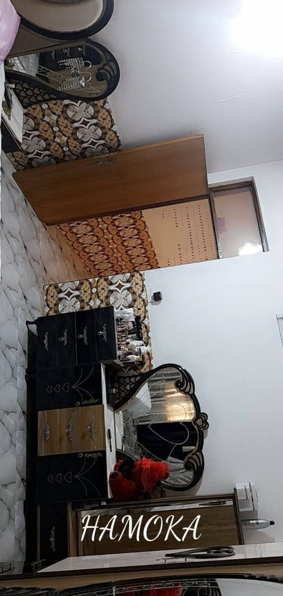 السلام عليكم دار للبيع المساحة  ١٠٥ متر ثلاث طوابق في منطقة الشعب الزاعية شارع ابو ماهر  الآستفسار  ***********@

