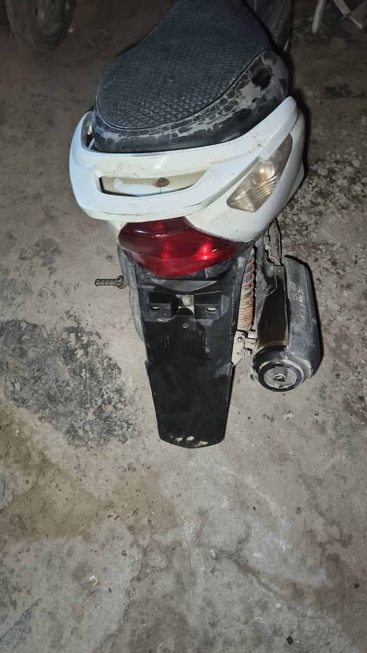 دراجه ثعلب رمبه مكينه برغي مملعوب كلشي بيها صار 6 شهر من منزلها كلشي كامل اوراقها كامله مابيها نقوصات كفرات كلها مختمه ختم واحد تجي تفحص وتشوف (سبب البيع عدم التفرغ) مكاني بغداد الحرية اربيع التواصل هنا او رقم ***********
السعر 700 وبيها مجال للشراي
