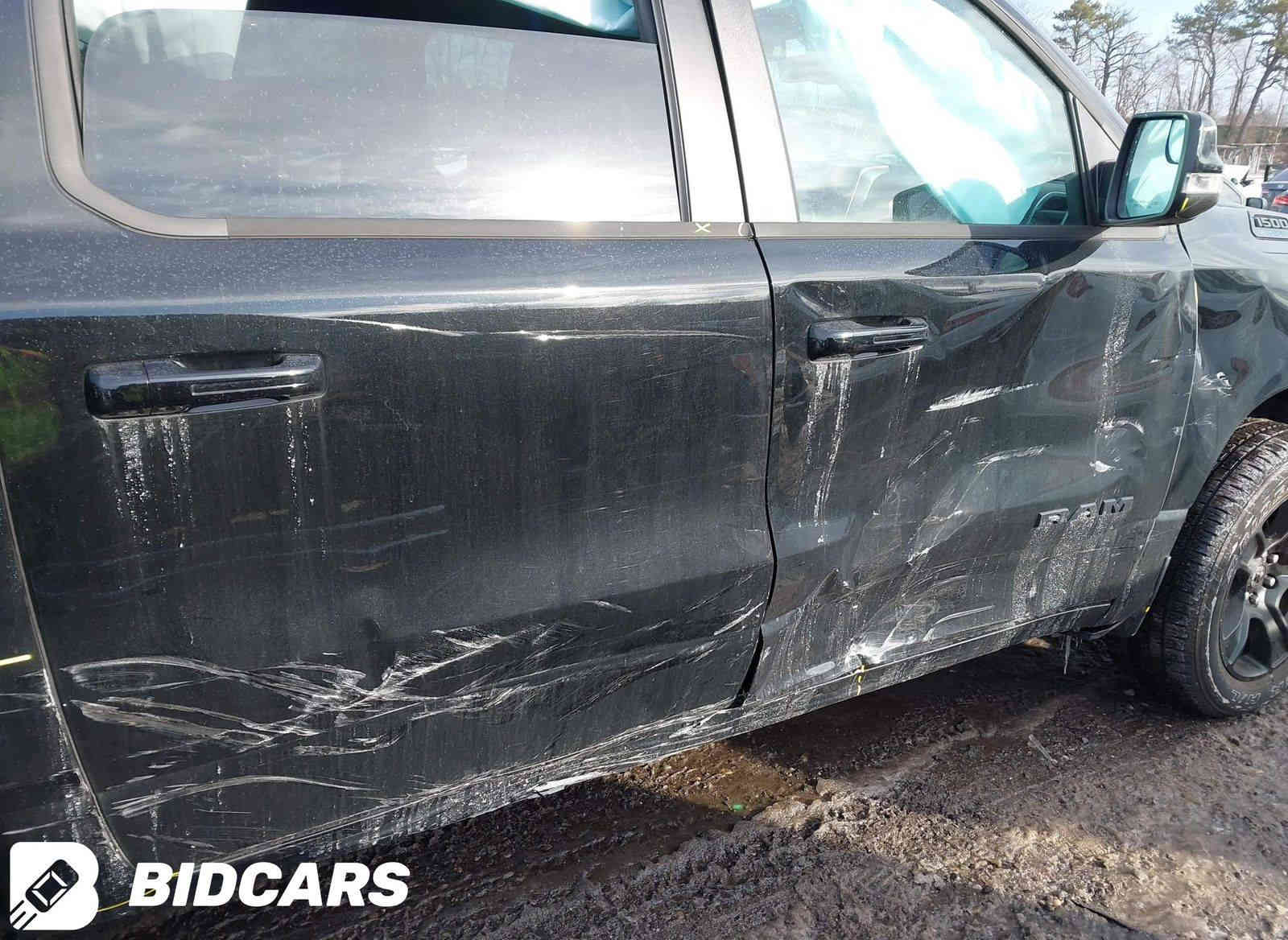 السلام عليكم
رام. RAM. بك هورن

موديل. 2023
فورويل. 4*4
محرك. V6. ايتورك
مواصفات. بك هورن
ماشية 33 الف فقط.
ضرر جانبي بها باب صبغ و باب مصلح pdr
السعر 325 ورقة

***********
