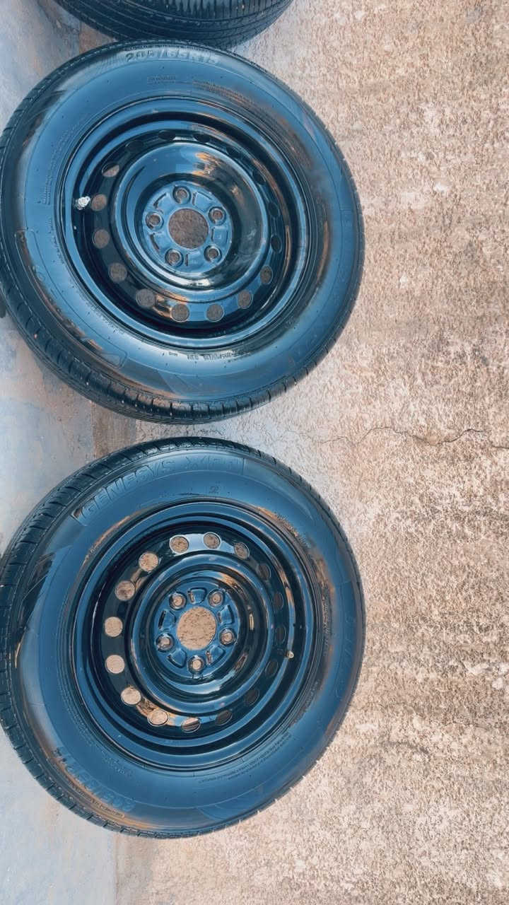 السلام عليكم 
 
يرهم (النترا-فورتي-سيراتو-كورلا-سني)
اخوان للبيع فقط 
السلام عليكم 
 اخوان للبيع فقط 
كامل مع التايرات
تخم ويل رنـك كوري نظيف جداً  حجم 15 
مع تاير تخم كامل ماركة هـلـو (HILO) المعروفة نظيف جداً جداً
حجم التاير : 205/65/15 
السعر : ٢٢٥ الف قفل
للاتصال : ***********
مكاني بغداد-شارع فلسطين
ممتواجد على الماسنجر فقط اتصال بلا امر عليكم
