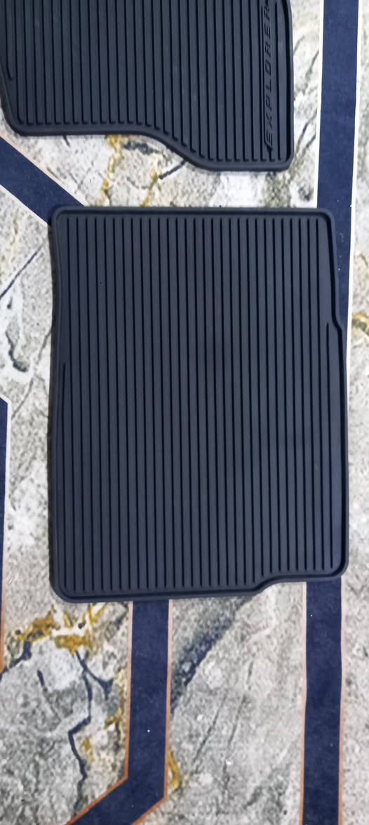 من رخصة الادمن
السلام عليكم ورحمة الله توفر عندي ارضيات فورد اكسبلور ربر اصلي والظهر مالتها محبب هذا اصلي من شركة فور والكود موجود رخيصة مقابل الجودة وفرصة ما تتوفر اخر قطع
للإستفسار عن السعر راسلني خاص او هذا رقمي واتساب ***********
