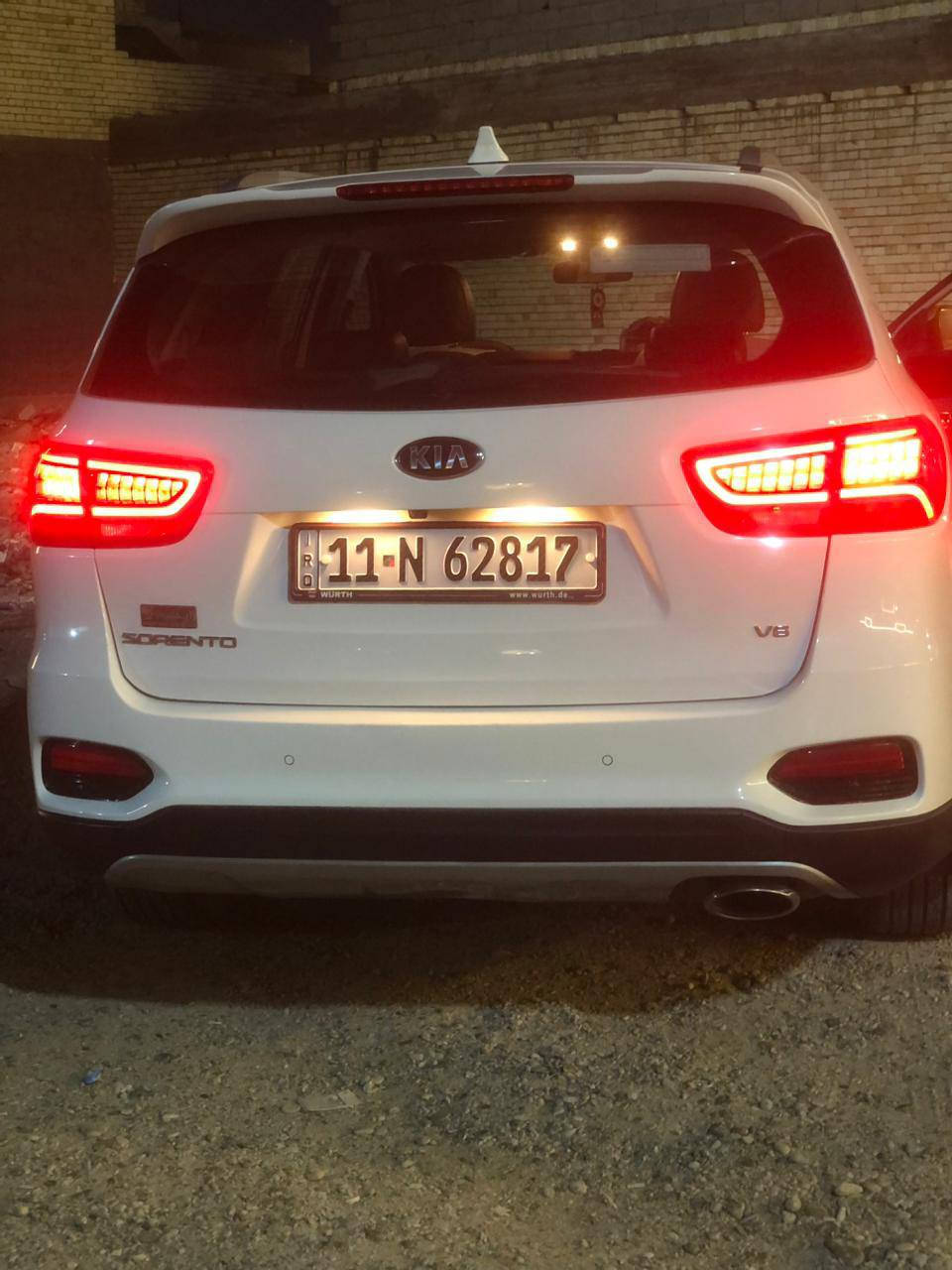 سلام عليكم سياره سورنتو للبيع موديل 20 بدون صبغ بيهه بارد بمكانين عله كد اربع اصابع إم الاريل الأبيض معروفه السياره خليج كلين مكان بغداد حي الجهاد رقم الهاتف :***********
