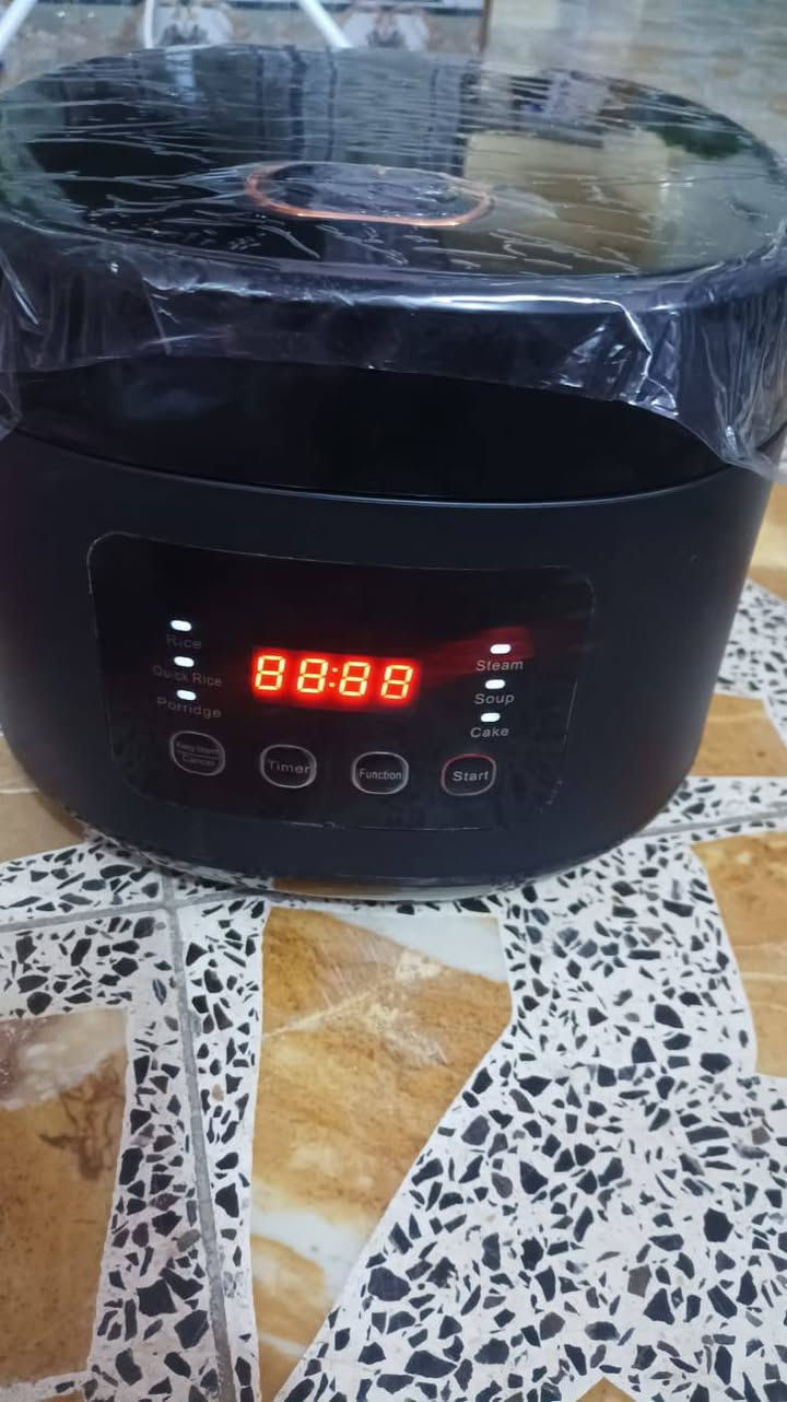 السلام عليكم اغراض للبيع نظيفه ميس طعام خشب مع اربع كراسي قلايه هوائيه جديده بالباكيت مبرده حجم واحد ونص طباخ ليزري اربع عيون الاصلي برده سحب مال مطبخ حجم كبير طوبه نفطيه باب المنيوم مكان بغداد الدوره الصحه اي استفسار هذا رقمي ***********
