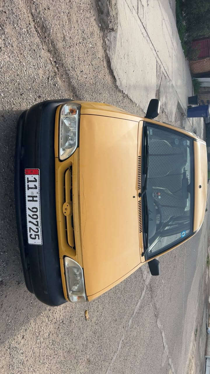 السلام عليكم سايبه للبيع موديل 2017سياره مكينه وكير كله جديد كشر نضيف السياره جديده كلش ونضيفه رقم بغداد رقم جديد الانكليزي مصفره هيه وغرامات السياره باسمي تحويل ثاني يوم متتعب السياره كلشي متصرف عليه ولا فلس  كلها جديده مكاني بغداد السيديه. السياره معروضه ب40وبيها مجال حتئ شاشه وسستم مال صوت شادلها
***********
