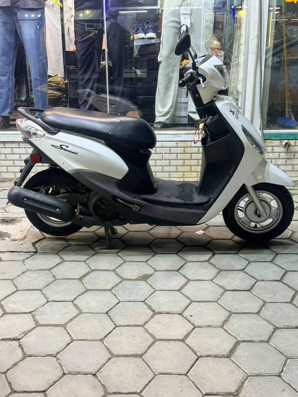 منغولي حديث للبيع مديل 2015 
التفاصيل خاص 
 ***********
