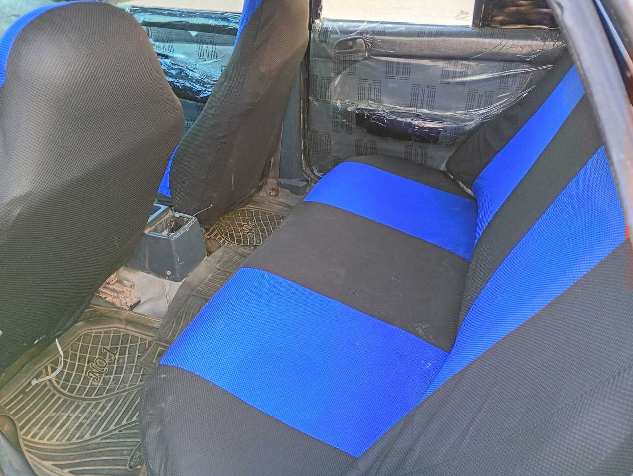 السلام عليكم للبيع كيا سيفيه م93 محرك جبير كير صدر كهربائيات كله شرط صبغ حزام بس القماره مامصبوغه ولا بيها ضربه سنويه ورقم جديد وهزه والسعر31 عنوان واسط الصويرة ***********
