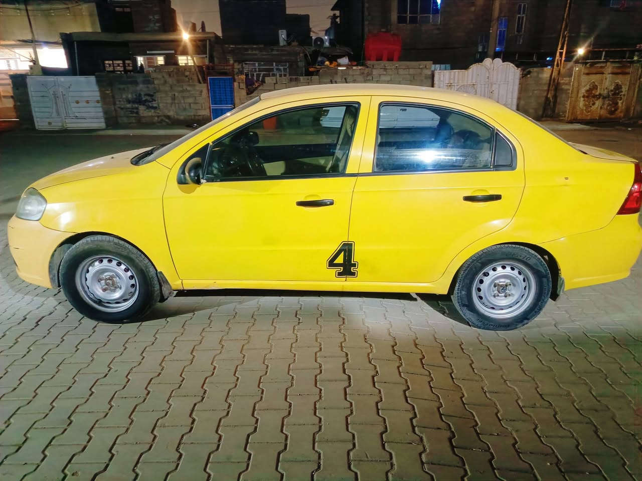 افيو خليجي موديل(11) بسمي سنويه تنتهي بل( 29 )بيهة رشات صبغ مكينه مفتوح كير عادي مكينه خير من الله دواخل جديده رقم انكليزي تدفئه تبريد شغال الكمبريسر بي صوت السعر (52)وبيهة مجال المكان بغداد الشعب للستفسار (***********)
