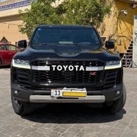 لاندكروز GR • ٢٠٢٣ • ٣٠٠٠٠ كم