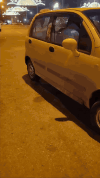 كيو كيو بااسمي كاربون جديد بدون ضرر بدون حادث رقم انجليزي مسطره سنويا31 نينوى السعر 37 وبهاامجال قليل طخم تأثير صار يومين شادهم باتري جديد اليوم شديت رقم المسطره *********** عندي واتساب
