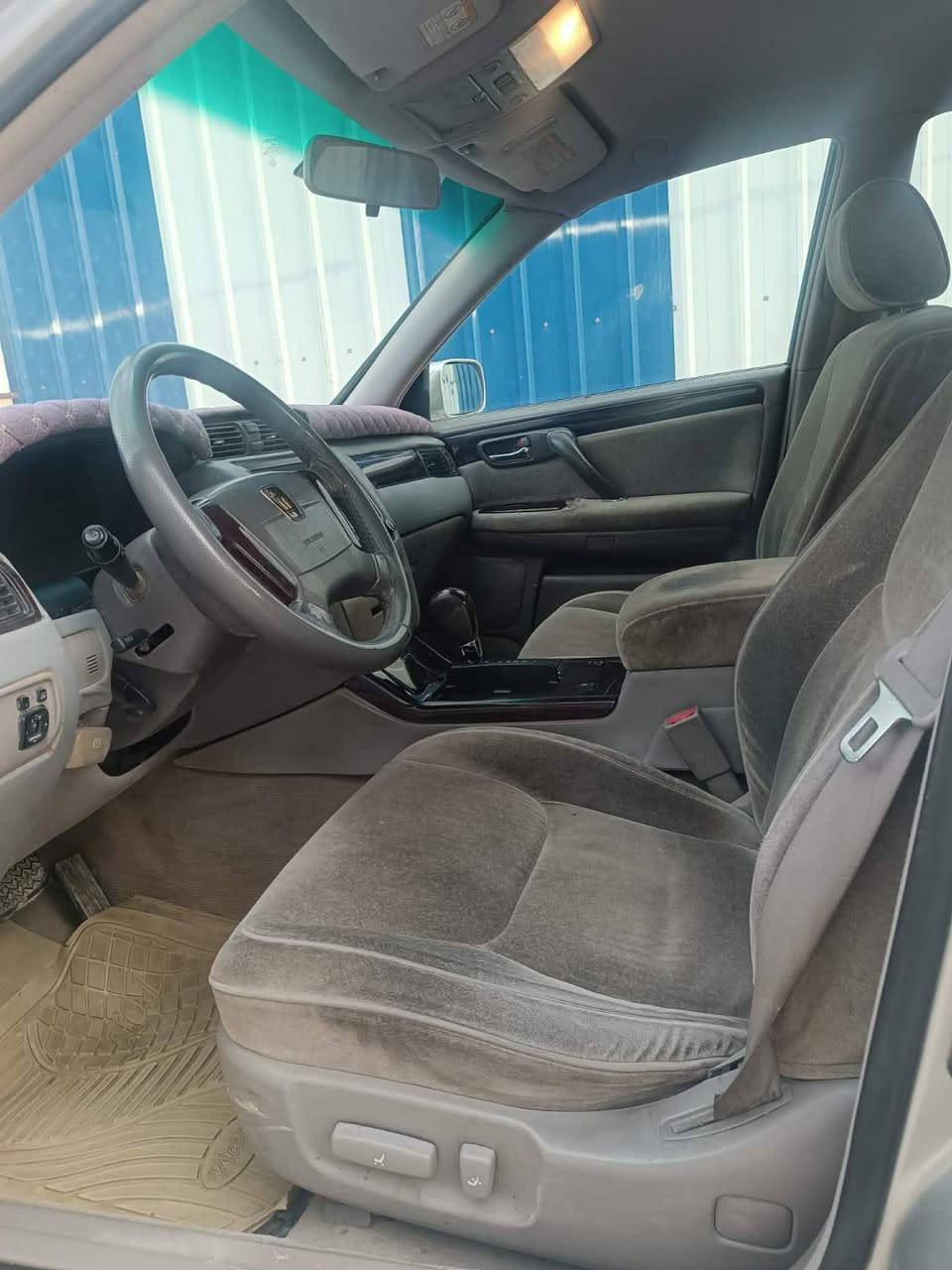 ملكه 2003 گصه قماره فقط دخول جديد كارتون كرستال اصل مكينه ديفور وگير كارتون حداده 100%100 تخم تاير تبريد ثلج جاهزه من جميع نواحي سعر43 مكان شطره اتصال ***********
