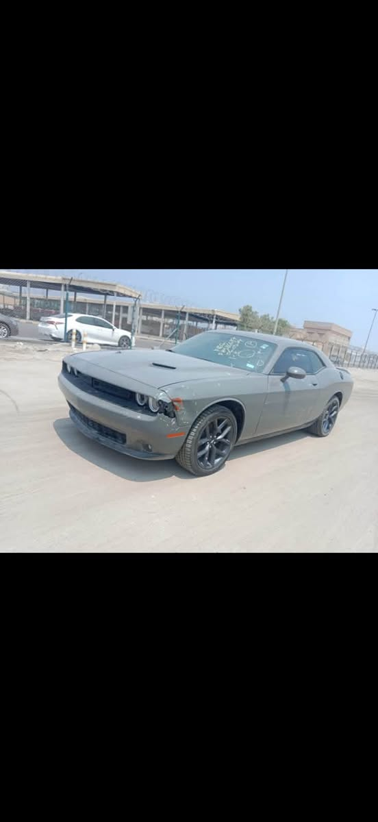 جالنجر 2023 sxt plusاخر اصدار
لون سمنتي مميز بيها فتحه 

ماشية 38 الف mi

حادثها امريكا خشم الجاملغ الامامي فقط
وبالعراق باب وجاملغ وشويه بارد بجاملغ الخلفي 

سعر ٢٣٨ ورقه وبيها مجال

السيارة كلش جديده وكلشي موضح بالصور حتى ماتعبكم 

. موقع السياره  بغداد- حي الخضراء
***********. رقم صاحب السياره
