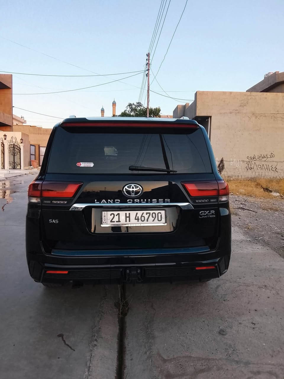 لاندکروزر gxr لمیتد شرکە جهان مودیل 2023 ماشی 53 بدون سبوغ بدون بارد سعرە670 رقم ***********
