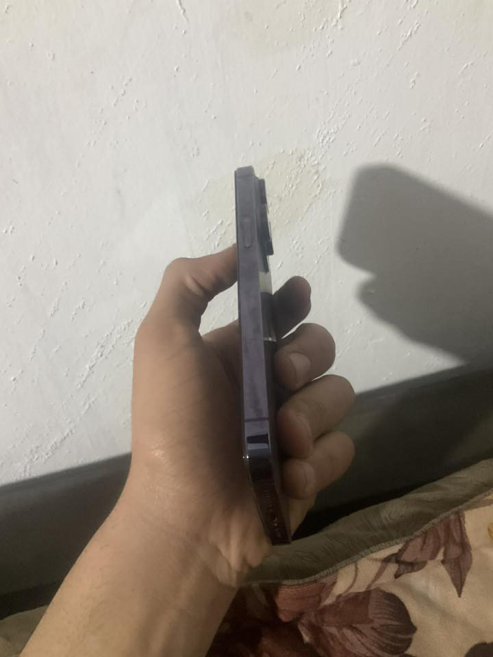 ايفون 14promax
ذاكره 256
بطاريه 100🔋مبدله
ومبدل شاشه تجاريه 
والكامره x5 مبدله
نموذج m 
الجهاز ماستر اصلي 
كامل ملحقاته 
وانطيك وياه 4كفرات هديه 
العنوان الحريه الدولعي 
السعر 575 وبيه مجال
واتساب ***********
