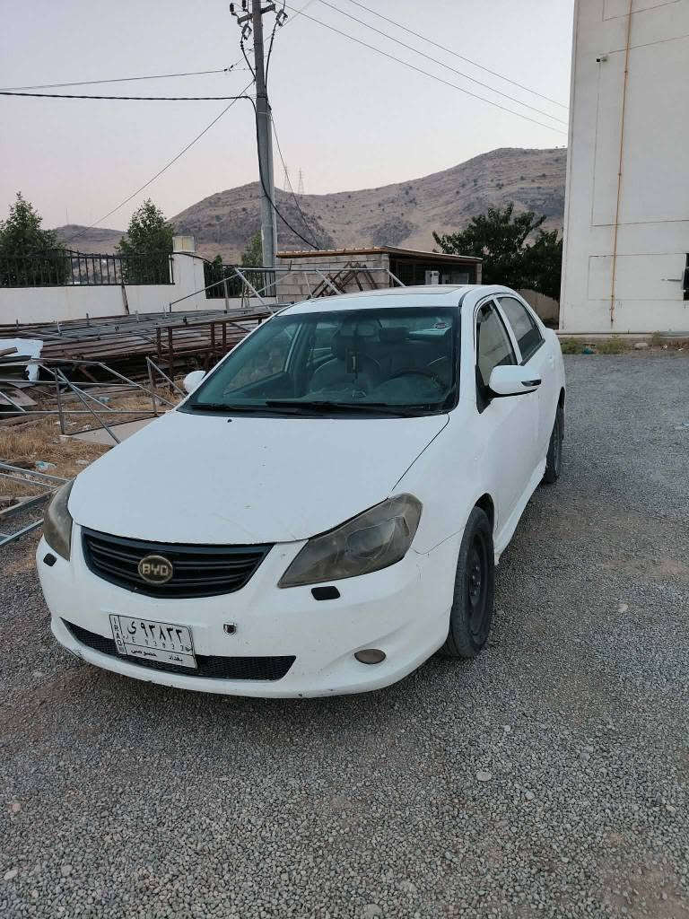 byd g3 2013 full
گێرو مەکینە بیلادی کارەباییات کامل مەزبوت سەنەوی و ئەوەلیات بەشەرت پاکانەی بۆ کراوە
نرخی 30 گەڵا و معامەلەیەکی برایانە 
ژ.م 
***********
*********** رانية, السليمانية
