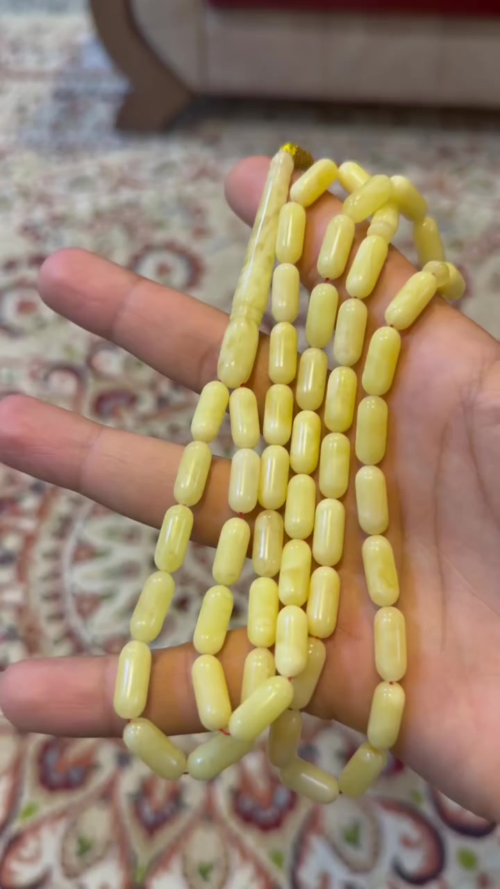 مسباح كهرب بولندي جبس معجن خامه جداً جميله
وزن المسباح ٢٧ غرام سعر خاص 

***********
