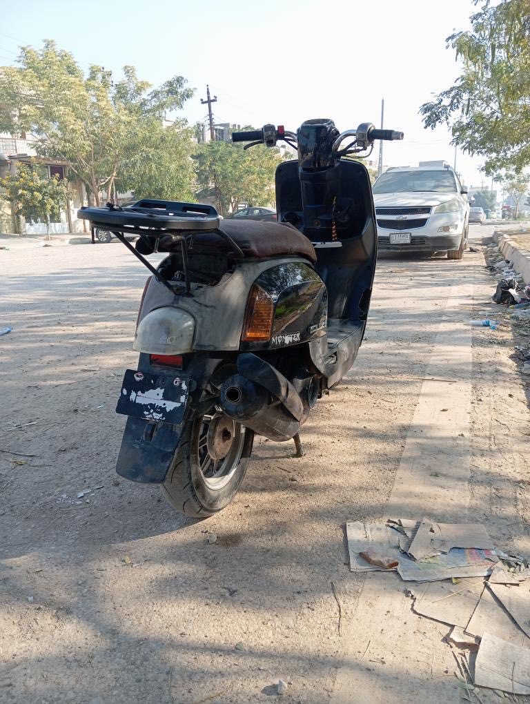 السلام عليكم عندي ماكس بوليس موديل 2009 بلادية محرك خرسة كفرات تجاري الدراجة كاملة كهربائيات كاملة عوزها تكعيد كفرات بس ويالة نجمة دبل امامي تزويد من تايوان مكاني ديالى بعقوبة قرب فلكة الأمين السعر 500 وبيها مجال أو مراوس أب عدلة أو منغولي نضيف رقمي ***********
