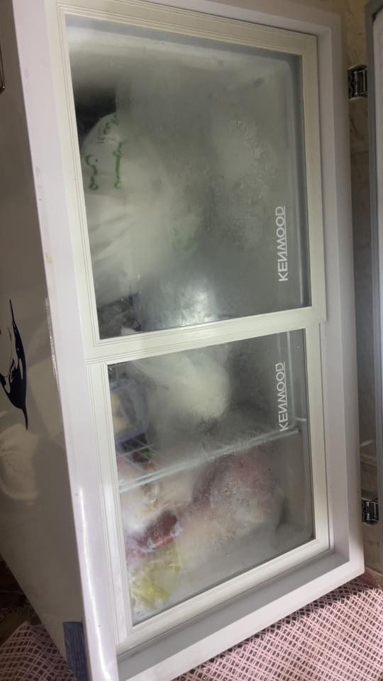 السلام عليكم
يوجد غراض بيت للبيع مجمده كينود وثلاجه هيتاشي نظيفات جدا
وتخم عراقي خمس مقاعد جديد مستخدم 3 اشهر
وغساله سامسونك الاستفسار ع الخاص او ع الرقم بيه واتساب ***********
