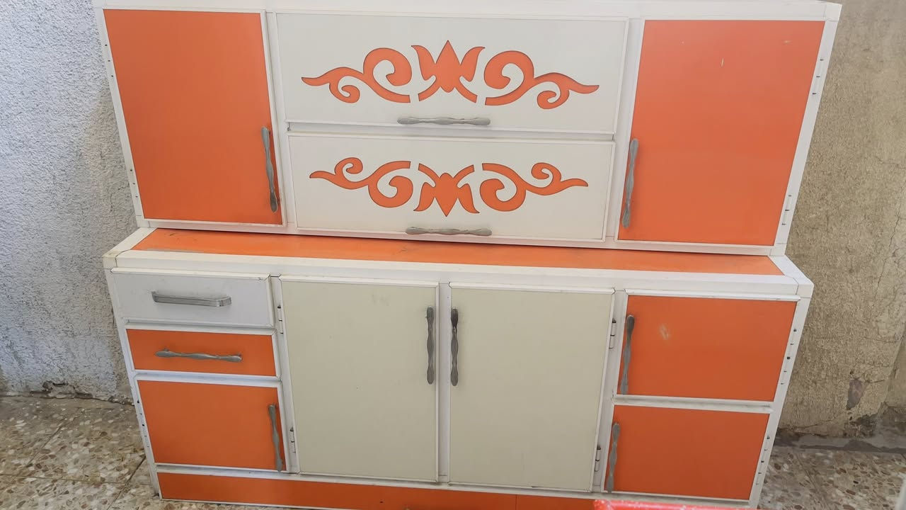 كاونتر المنيوم نضيف جدا جدا وبسعر مناسب مكاني شهداء السيديه
للتواصل واتساب ***********
