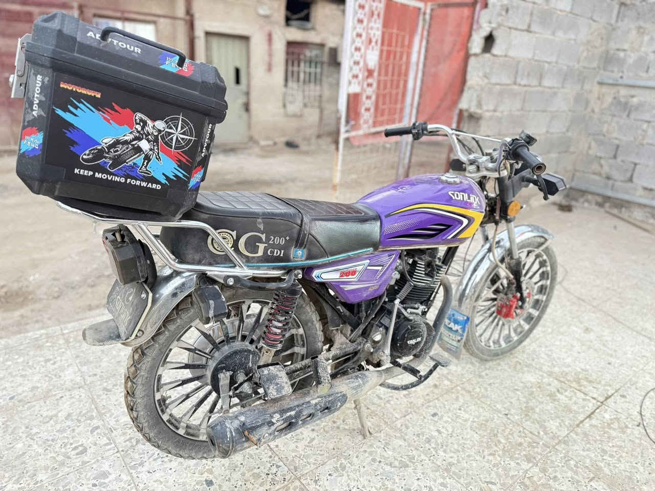 دراجة سونك 2025
مكفولة من كلشي نقصها دشبول كهربائي 

سعرها650 قفل اوراق موجودة كاملة 

***********
