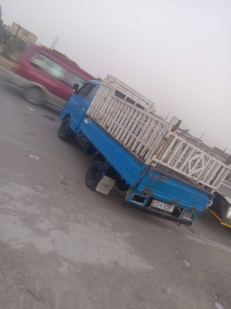 سلام عليكم للبيع كيا مديل 94 رقم بغداد انكليزي تحول مباشر سعر 44 ورقة وبيهة مجال مكان بغداد بسماية الاتصال ***********
