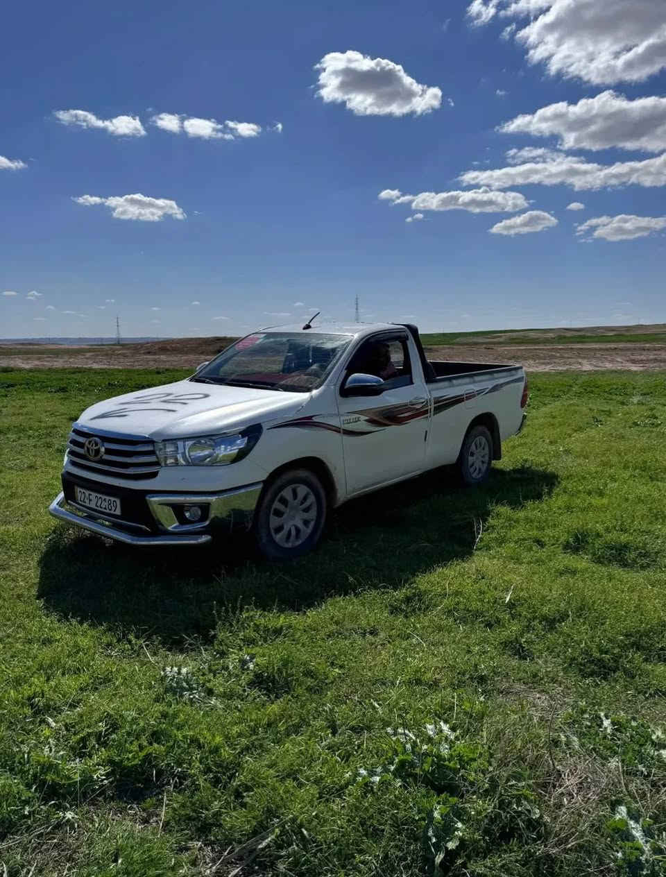 السلام عليكم للبيع
تيوتا هايلوكس تك غماره 
2022 للاستفسار الاتصال على الرقم ***********
