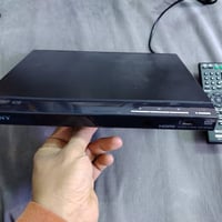 DVD سوني للبيع نضافة عالية جدا مع الريمونت الاصلي السعر 30 الف عنوان ب...