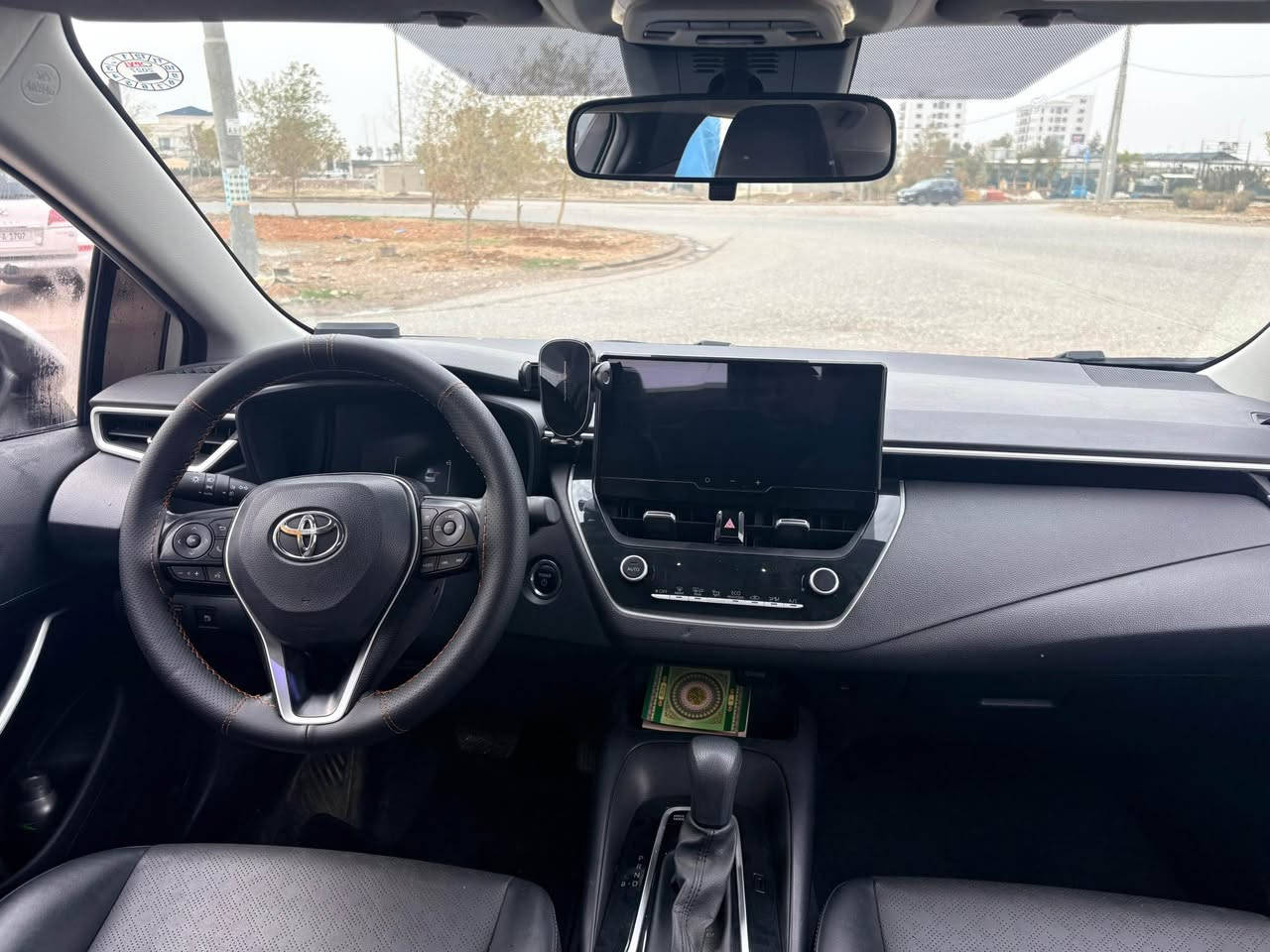 کۆرۆلای سینی ٢٠٢٤ شکل خەلیجی
رەقەمە 
مواسەفات HEV
٢ بست پیدی ئاری هەیە لە درگای پشتی سایەق 
نرخی ١٥٥$ مەجالی تیایە
لەهەولێرم 
*********** أربيل, العراق
