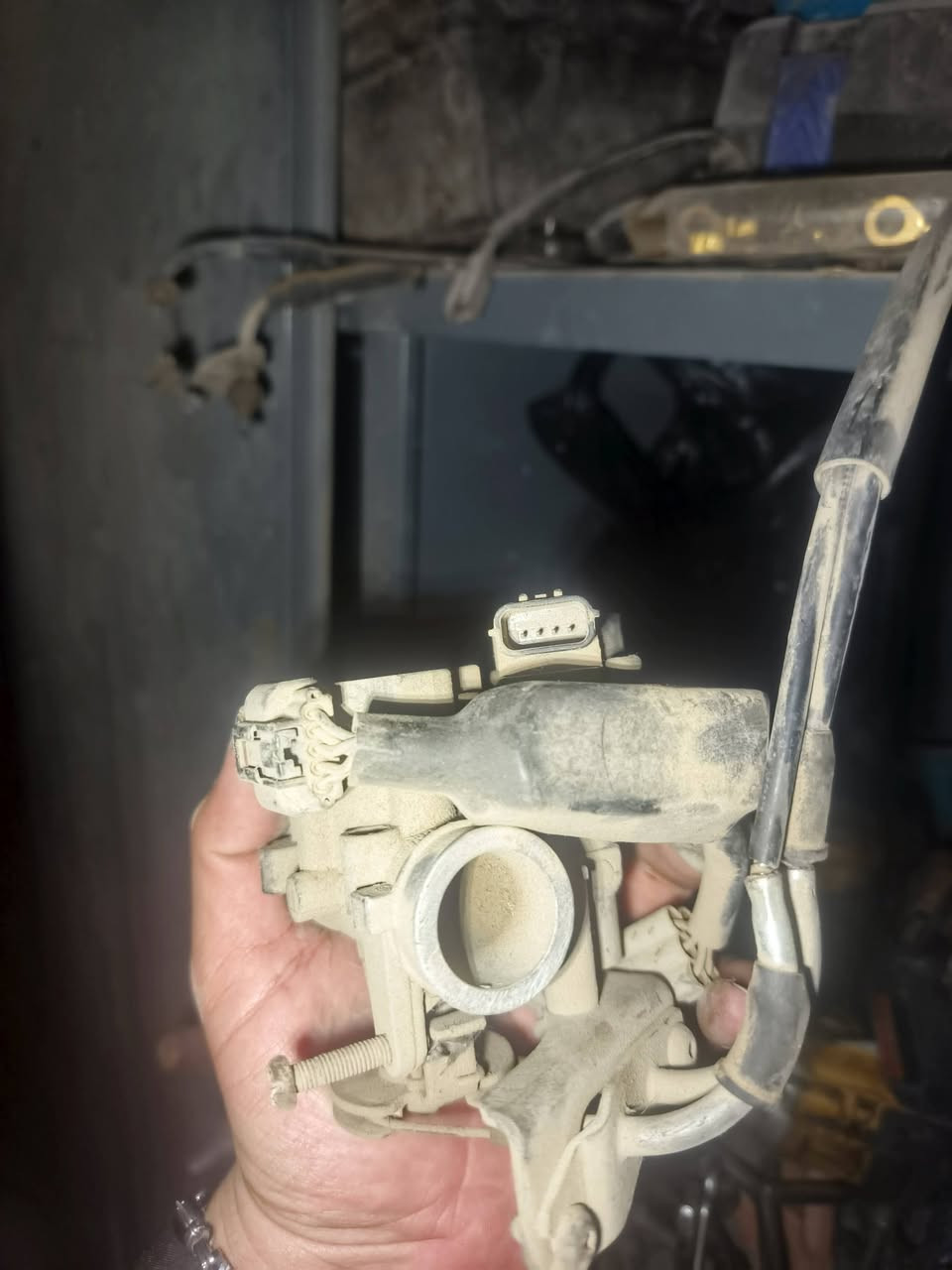 للبيع غراض سكنس
***********
